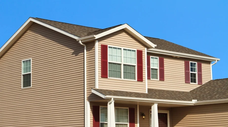 Key Differences Between Vinyl And Wood Siding Installation Alice, TX